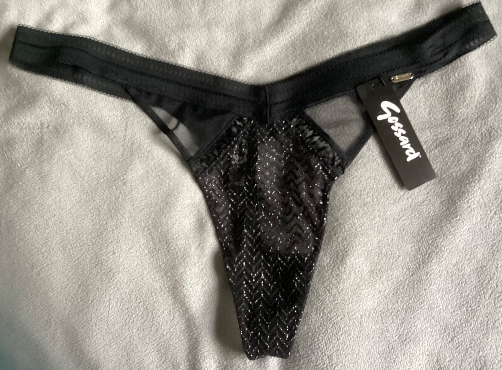 GOSSARD – “Contradiction” Black Sparkly Thong Lace & Lurex Size Large -BNWT