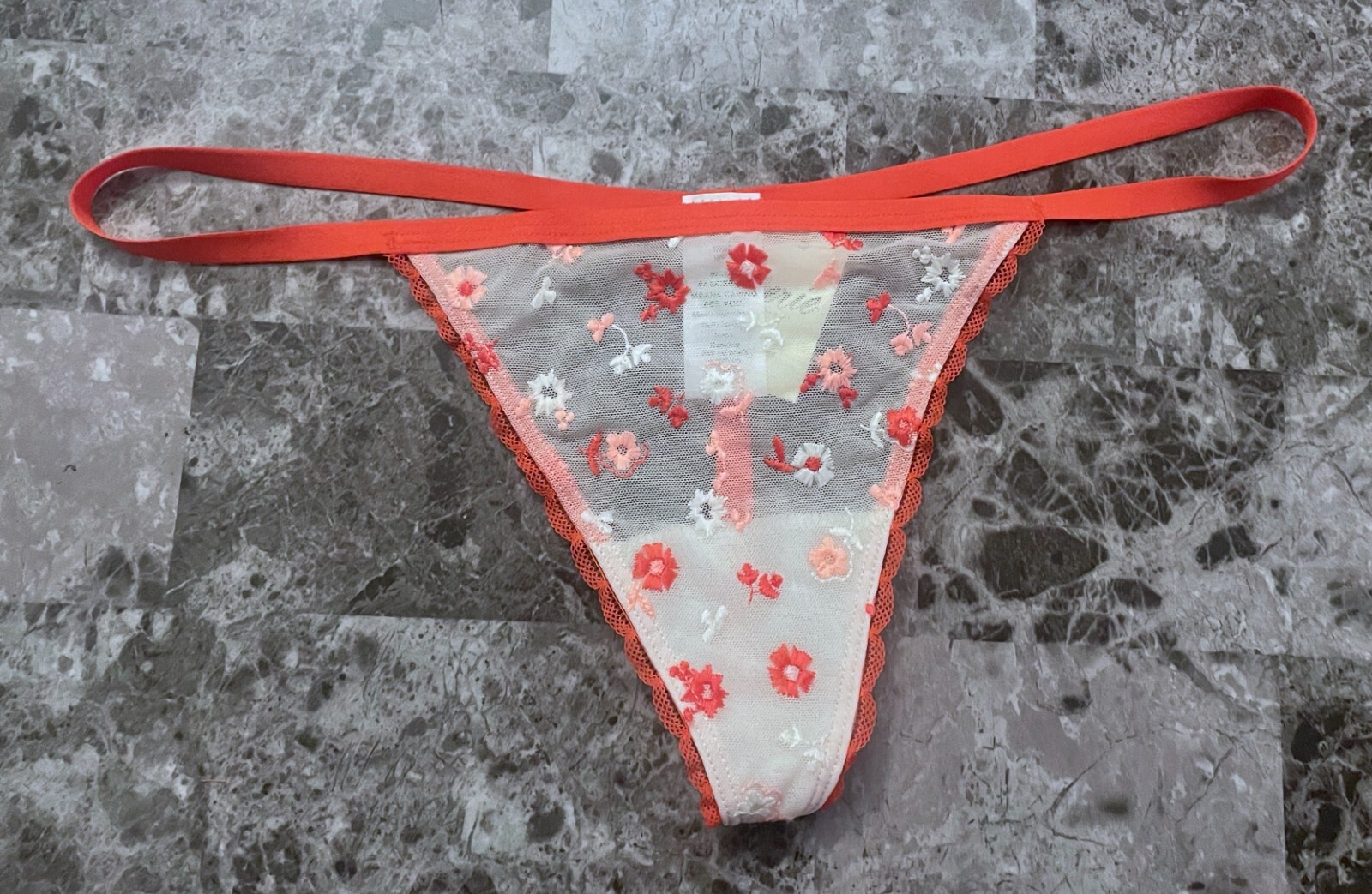 NWT AERIE AMERICAN EAGLE M EMBROIDERED RED PINK FLORAL MESH V STRING PANTIES