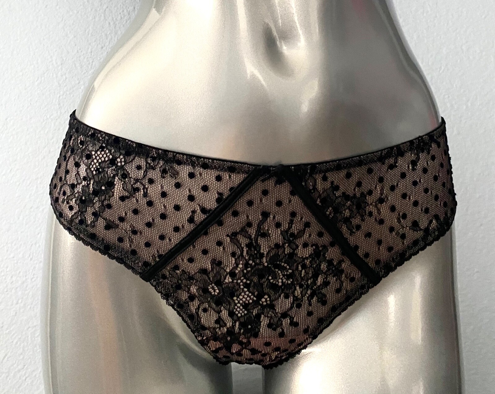 Victoria’s Secret Dream Angels Flocked Dot Sexy Cut Out Tanga Cheeky Panty S XL
