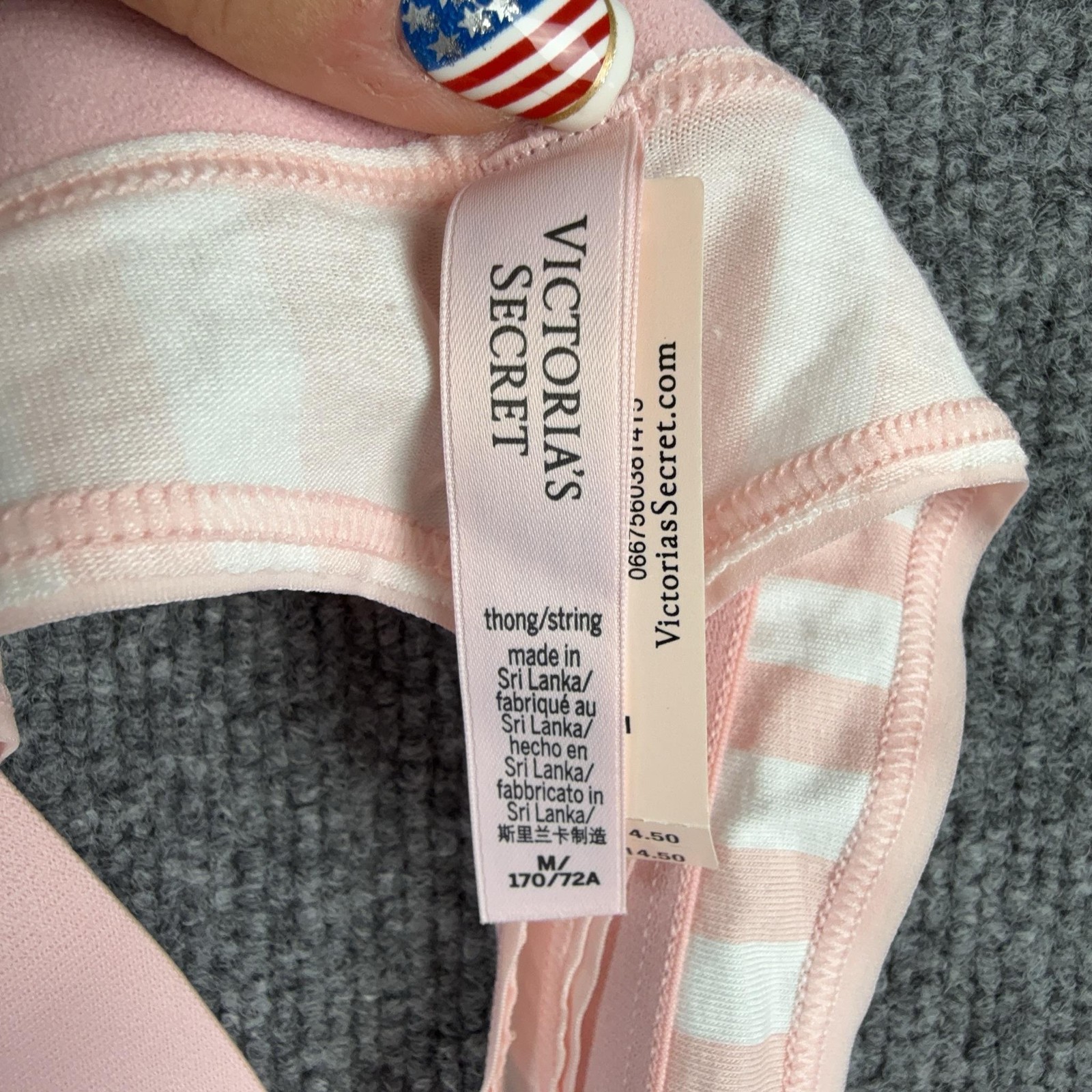 Victoria’s Secret Panties Womens Medium Pink Striped Rhinestone Thong String