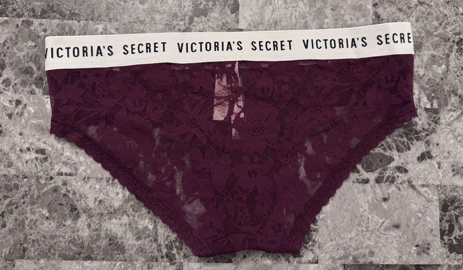 VICTORIA’S SECRET M MAROON FLORAL LACE THICK LOGO BAND RARE HIPHUGGER PANTIES