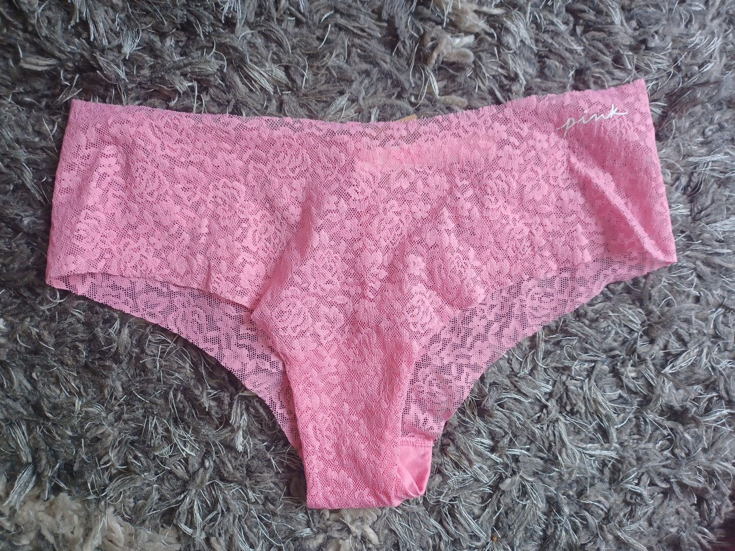 NeW Vs pink all over floral lace no show cheekster Panty Size medium bubblegum