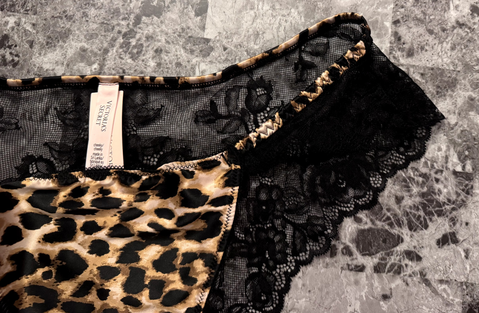 NWT VICTORIA’S SECRET XL SATIN SMOOTH LEOPARD CHEETAH BLACK LACE CHEEKY PANTIES