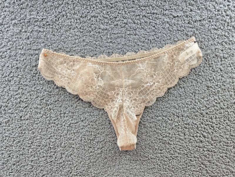 Simone Perele Reve Lace Tanga Scalloped Mid Rise Panty Women’s Nude Pull On