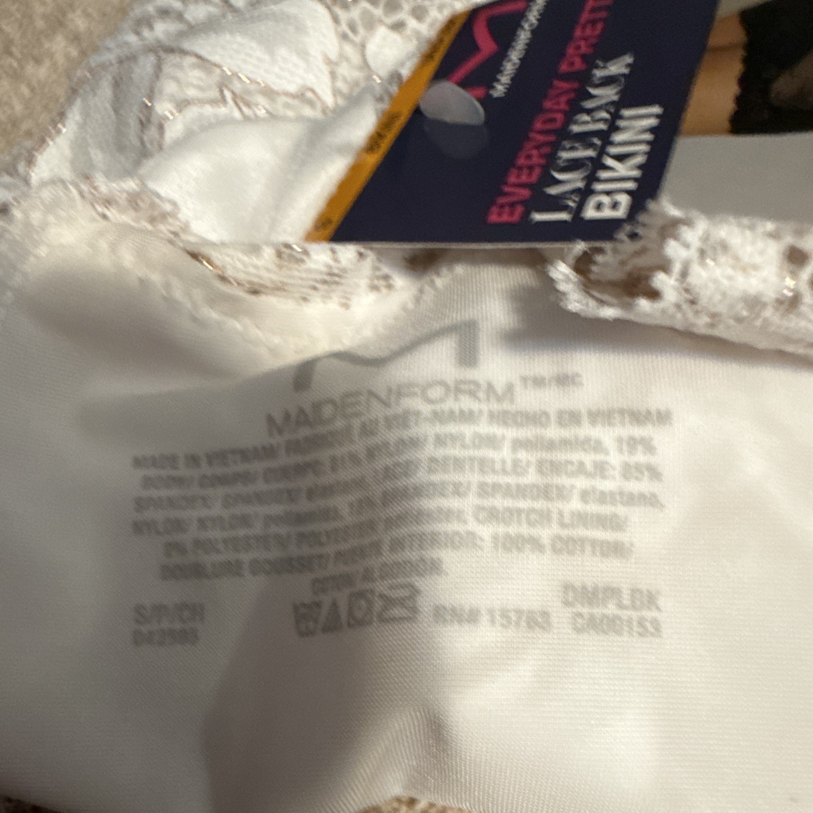 Maidenform Women’s Lace Back Bikini Panties S White Mid Rise DMPLBK