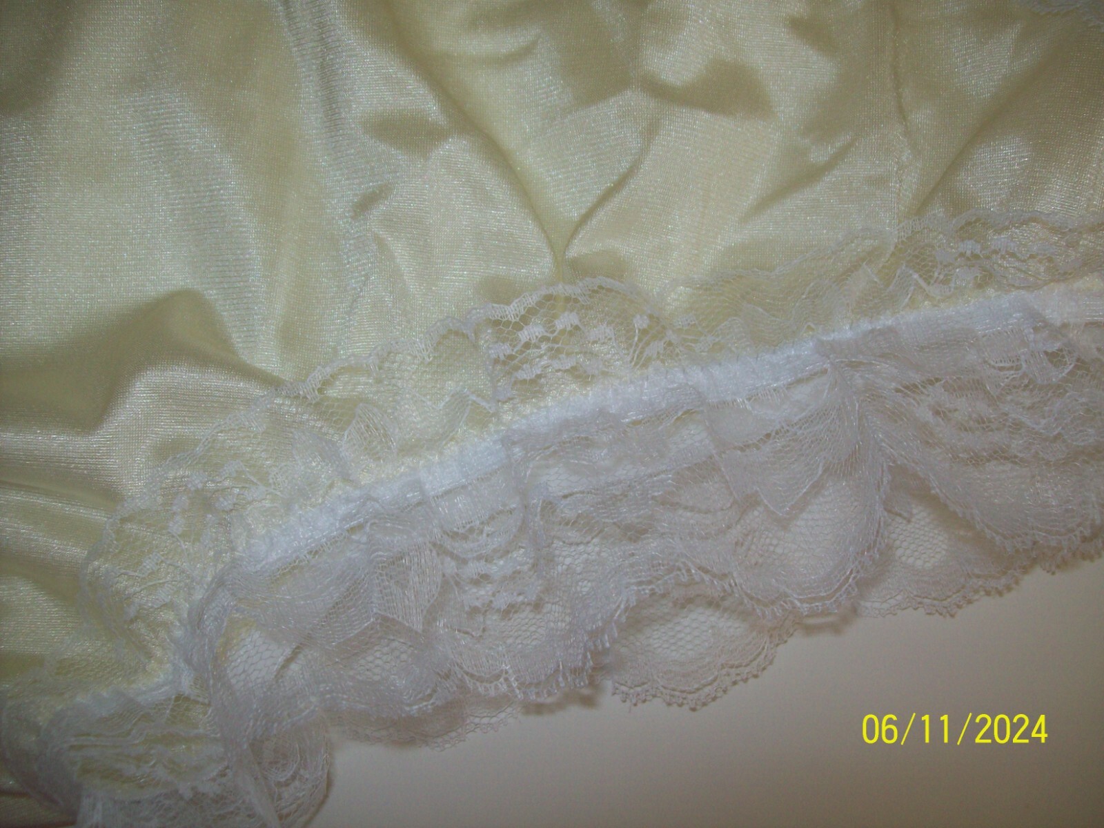 BABY YELLOW Nylon Tricot Bloomer SISSY PANTY Men / Women 34 – 44 Waistband 3X **