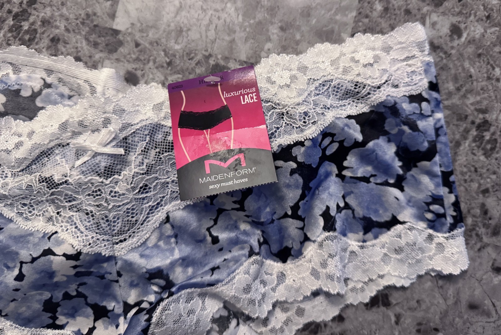 NWT MAIDENFORM XXL SATIN SMOOTH BLACK BLUE FLORAL WHITE LACE HIPSTER PANTIES