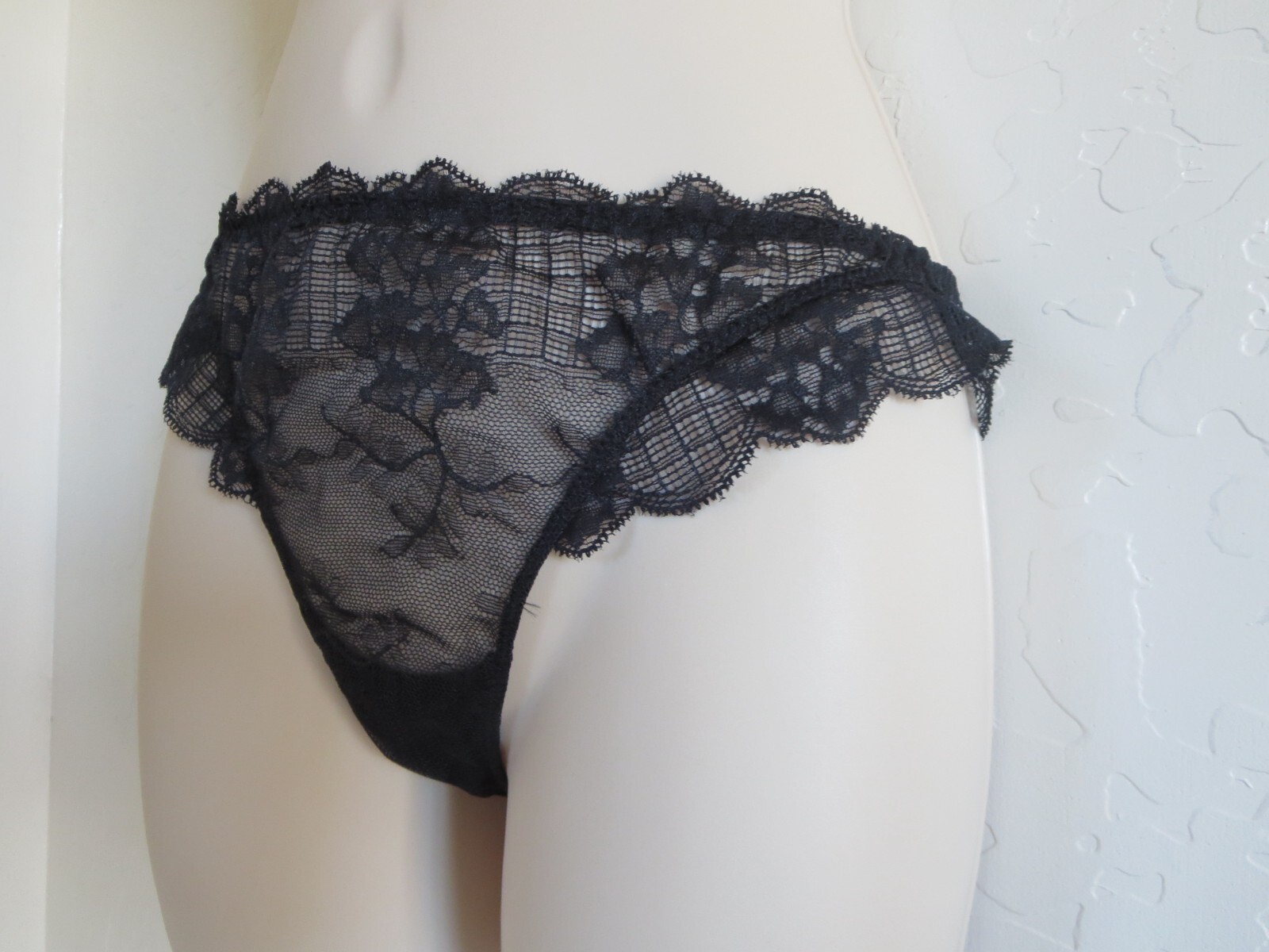 SIMONE PERELE REVE TANGA PANTY #12Z710, SIZE: INT SIZE 1, BLACK, NWOT $55
