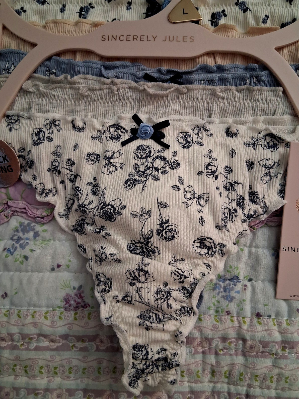 Sincerely Jules Women’s 5 Pack Cotton Blend Ruffle Thong Panties Size Large NWT