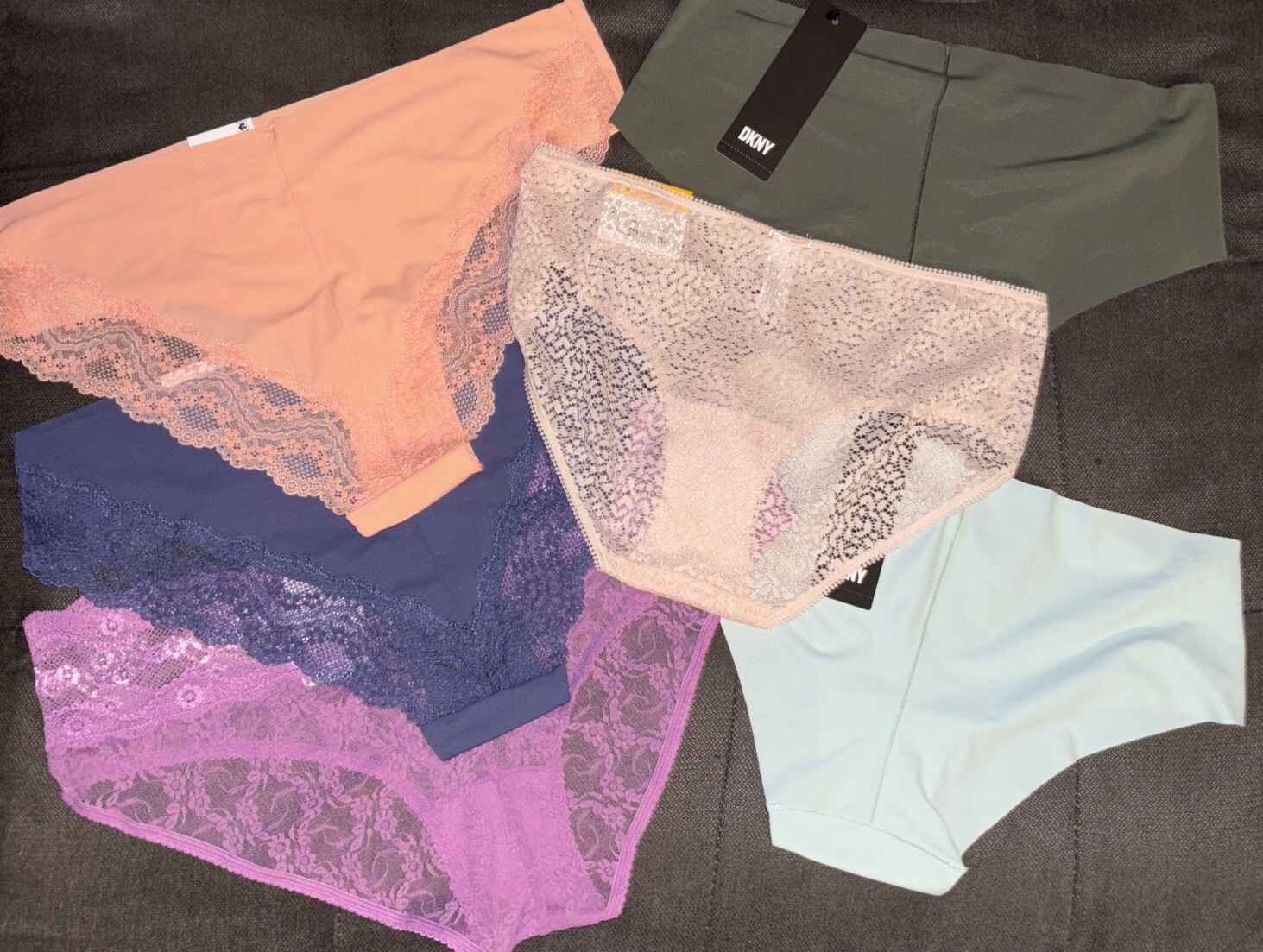 DKNY & b.’tempt’d Mixed Lot Of 6-Pairs Lace & Litewear Cheeky/Hipster Panties