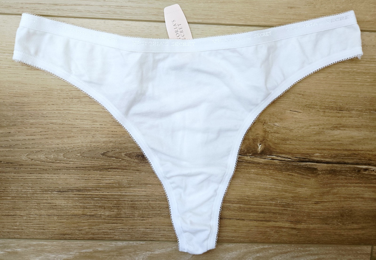 NWT Vintage Victoria’s Secret White Signature Waistband Cotton Thong Panties L