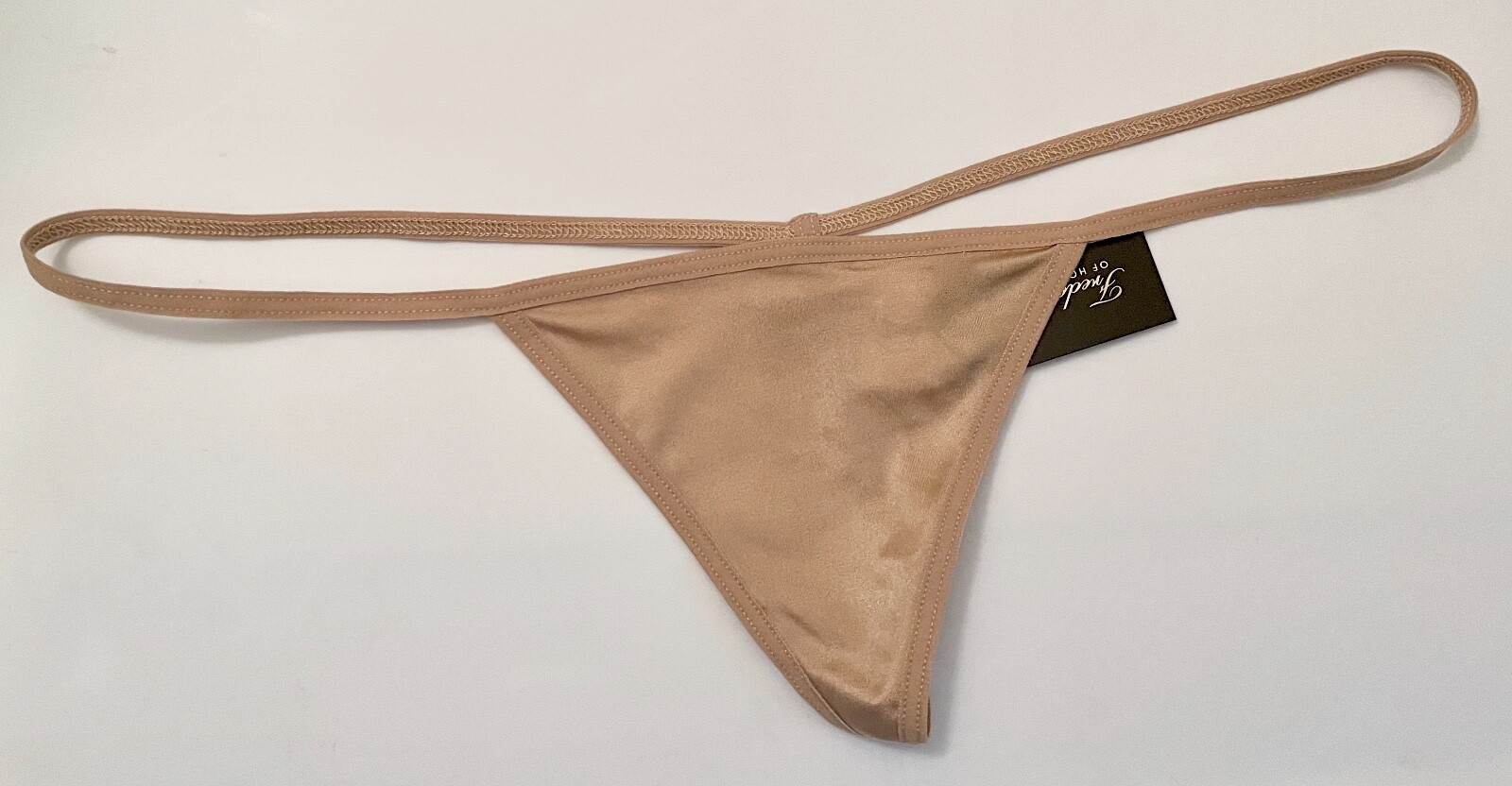 NWT FREDERICK’S OF HOLLYWOOD NUDE BEIGE SMOOTH MINI TINY V STRING THONG PANTIES