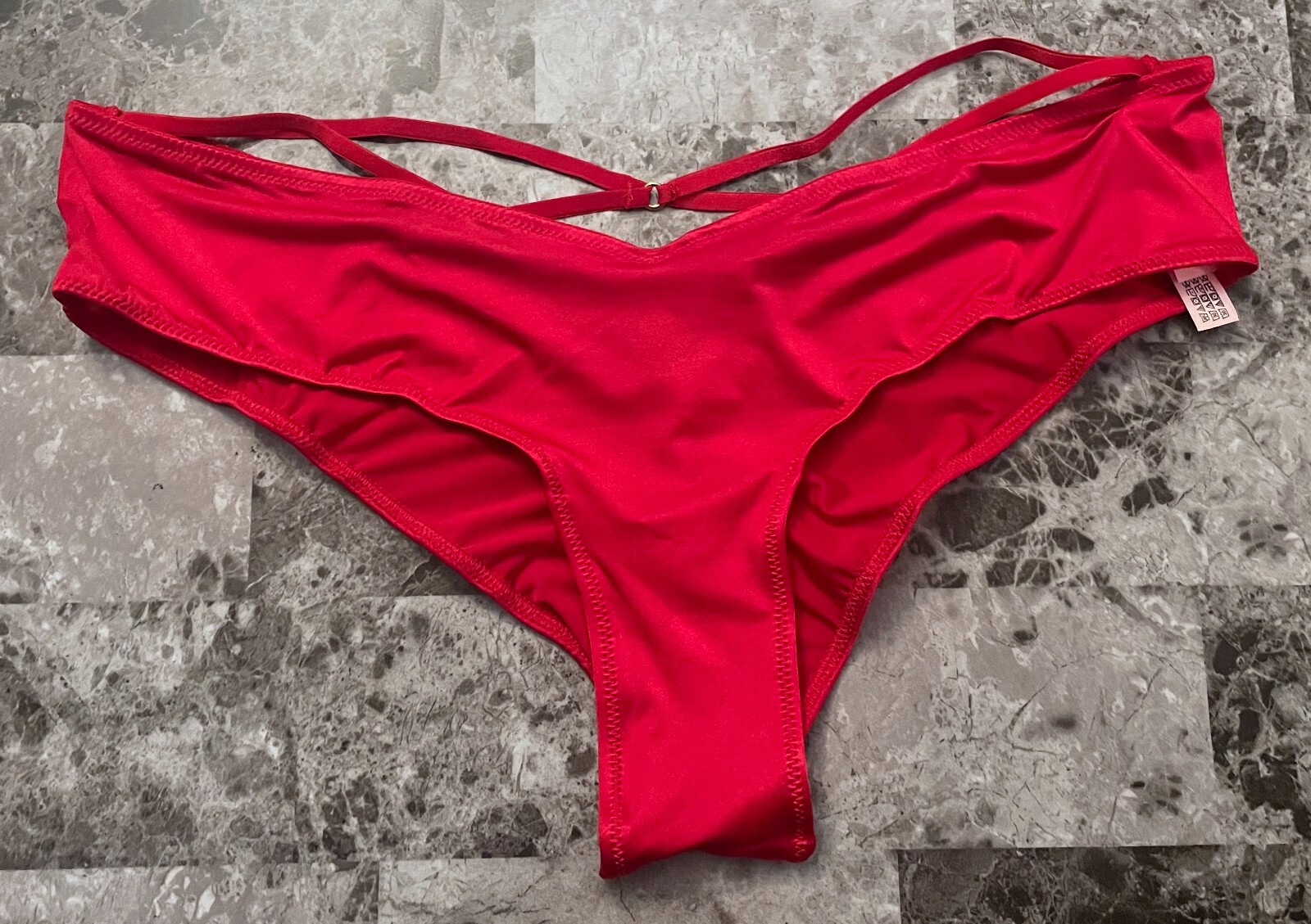 NWT VICTORIA’S SECRET RED SATIN SMOOTH STRAPPY BACK GOLD RING CHEEKY PANTIES