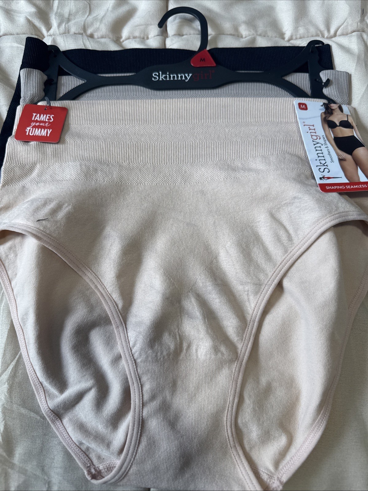Skinny Girl Shaping Seamless Briefs Panties Size Medium Seamless 3 Pair
