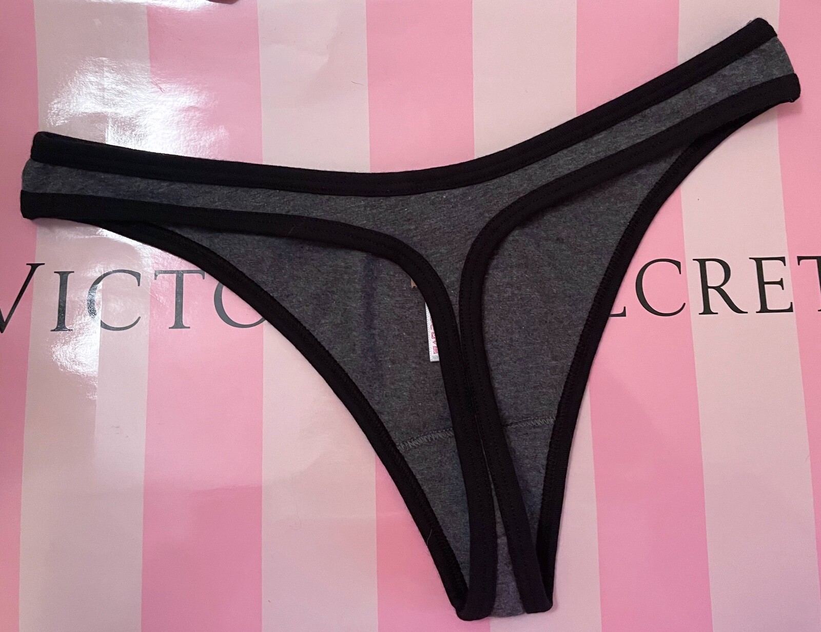 NWT VICTORIA’S SECRET PINK GRAY ORANGE GREEN RAINBOW IT’S ALL LOVE THONG PANTIES