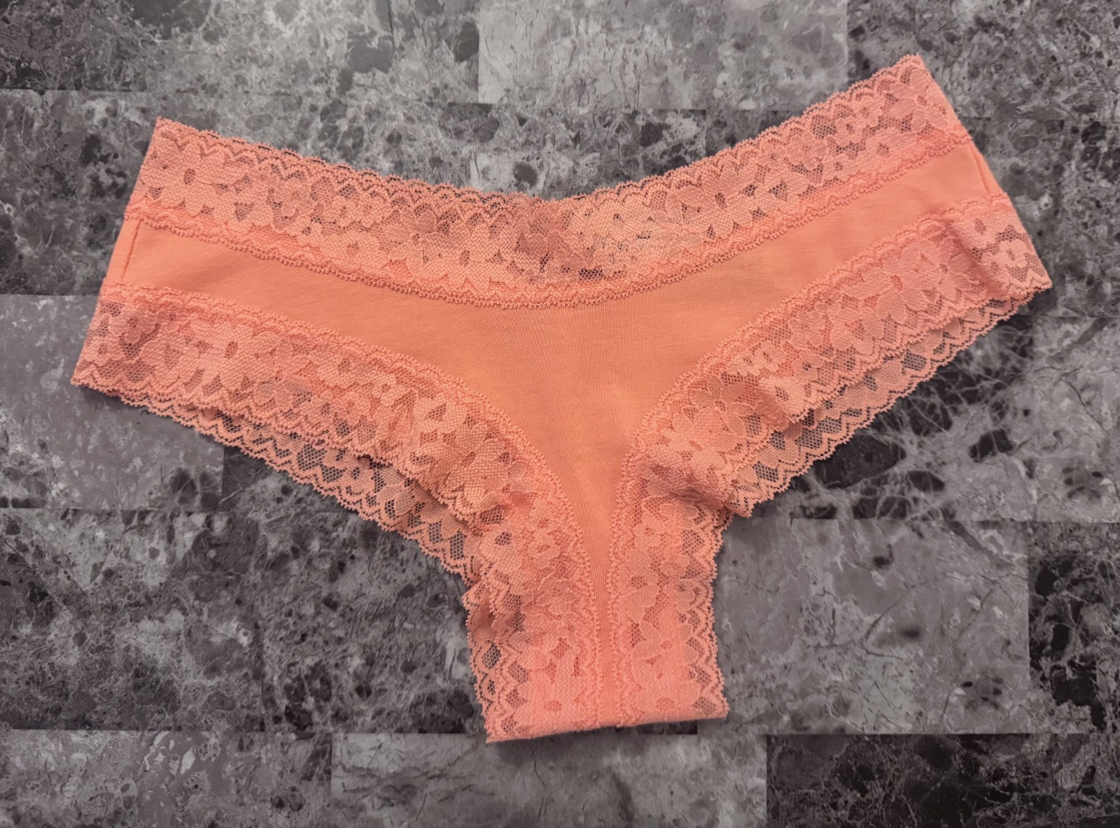 NWT VICTORIA’S SECRET SMALL PEACH ORANGE FLORAL LACE TRIM RARE CHEEKY PANTIES