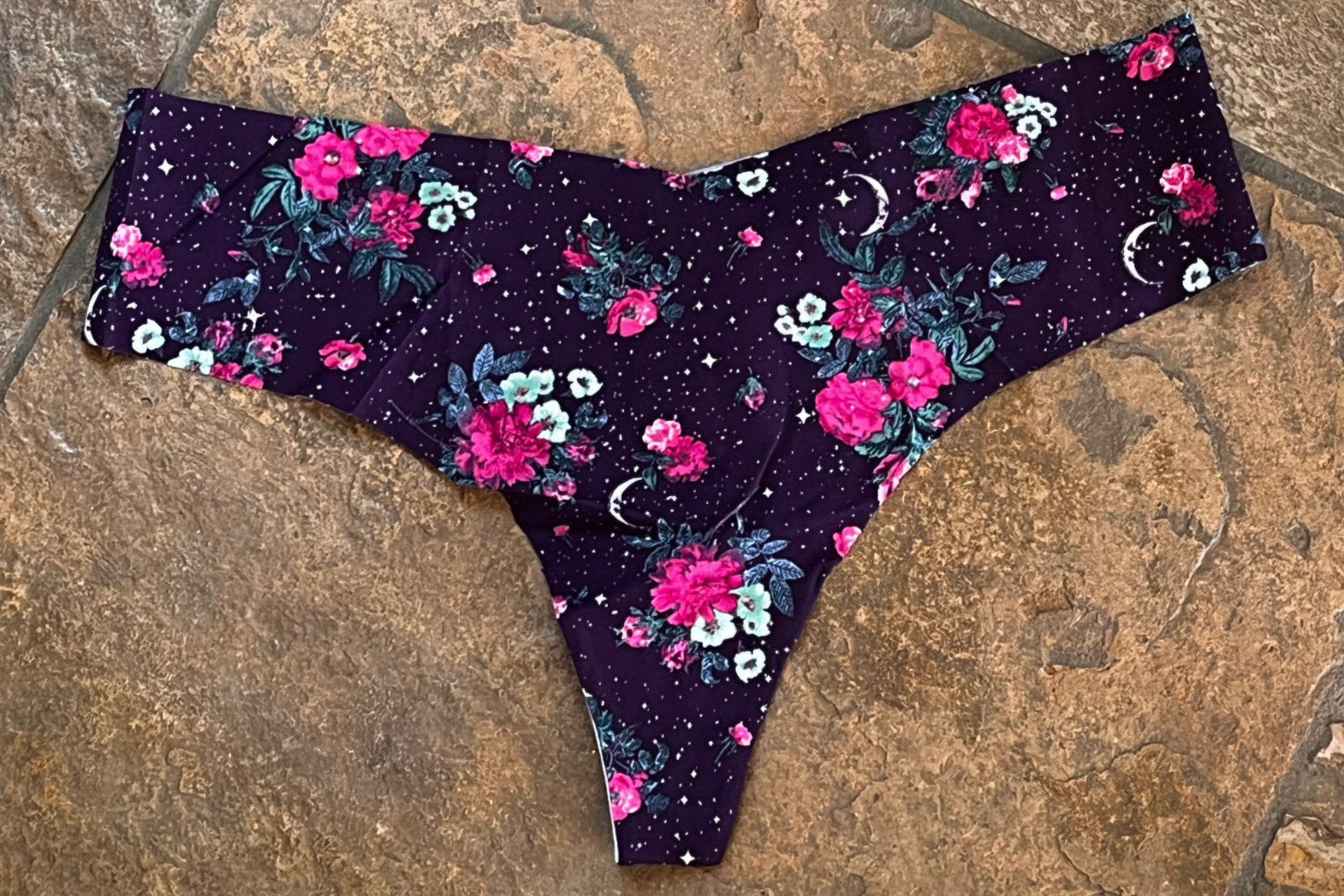 VICTORIA’S SECRET XXL Pink Roses on Purple Cheeky Tanga Panties NWT Discontinued
