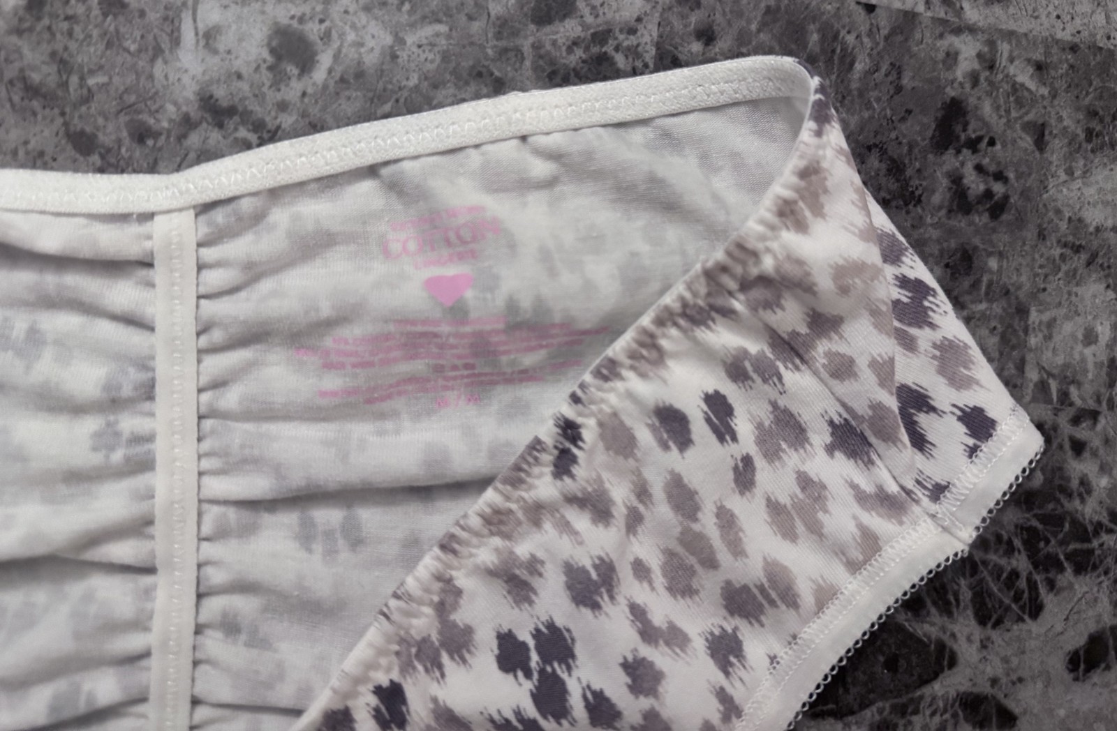 NWOT VICTORIA’S SECRET MEDIUM GRAY LEOPARD RUCHED BACK RARE HIPHUGGER PANTIES