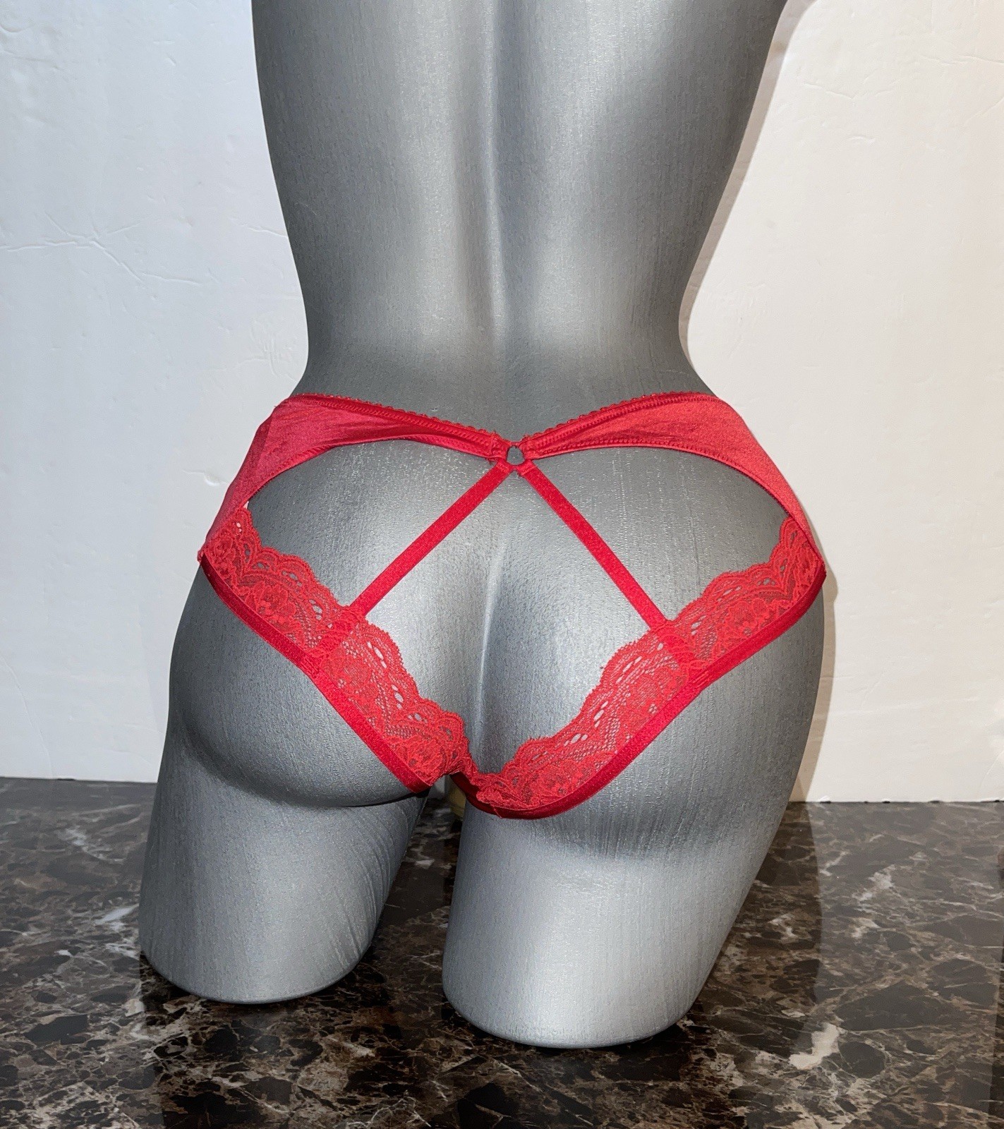 Victorias’s Secret Very Sexy Cheeky Bikini Panty Underwear. NWT