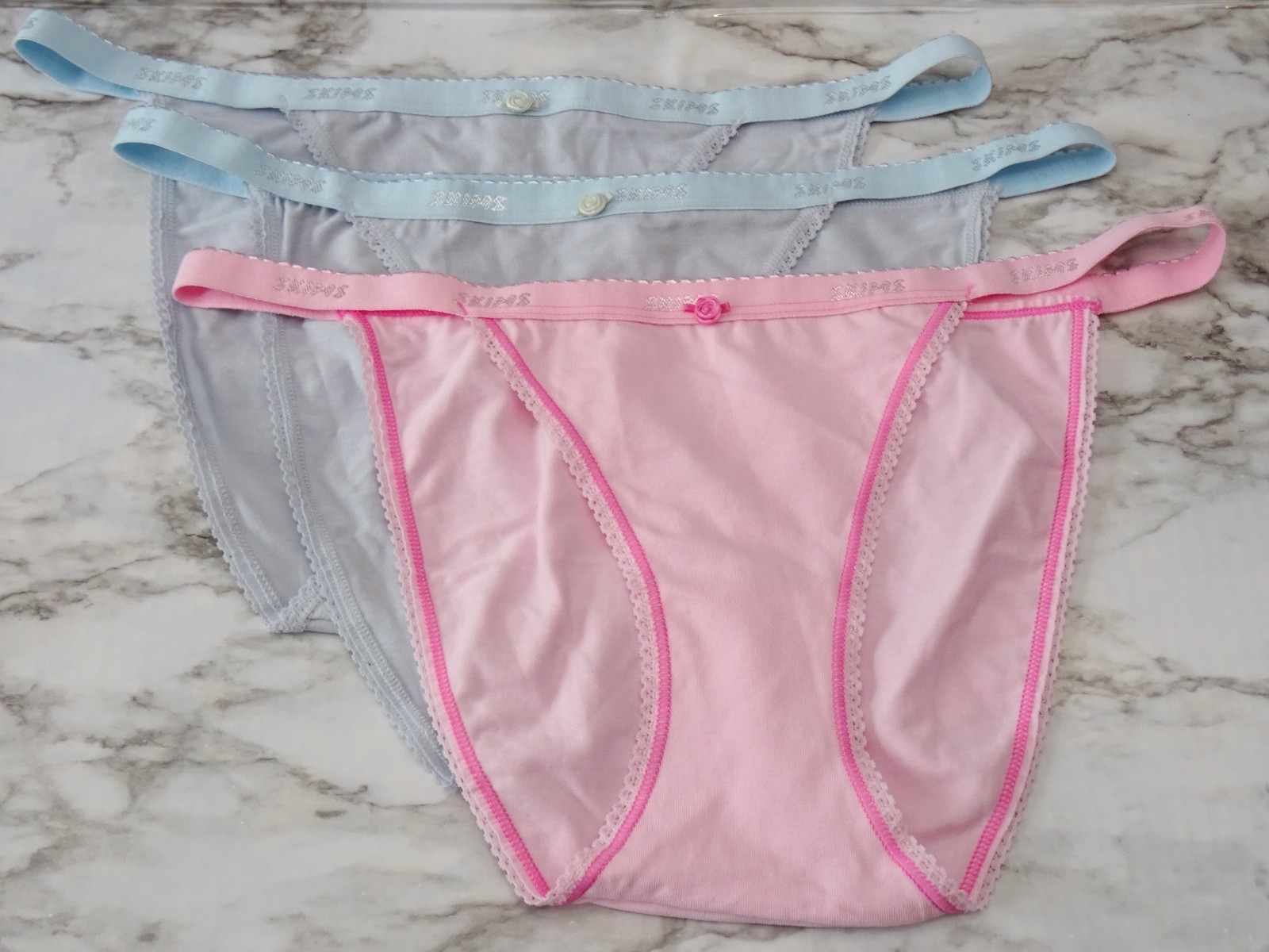 Skims Lightweight Cotton Picot Logo String Bikini 3-Pack Panties US Size M