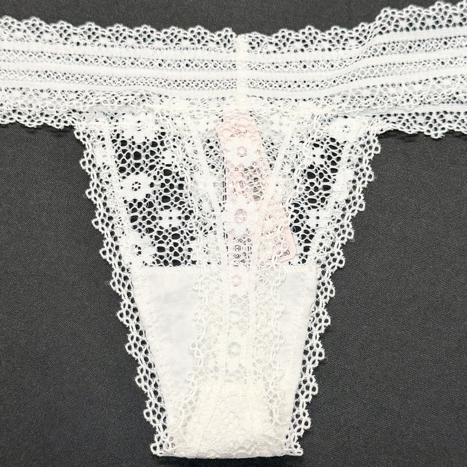 NWT VTG Lot of 4 Victoria’s Secret Pretty Lace Thong Panties Bundle Size Small
