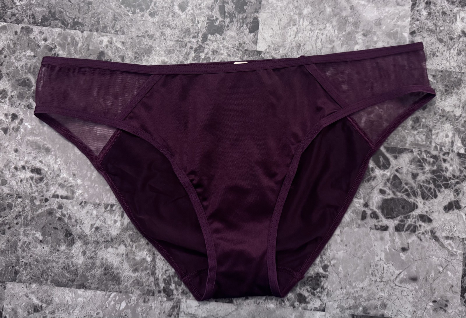 NWT VICTORIA’S SECRET MEDIUM MAROON SATIN SMOOTH SHEER MESH RARE BIKINI PANTIES