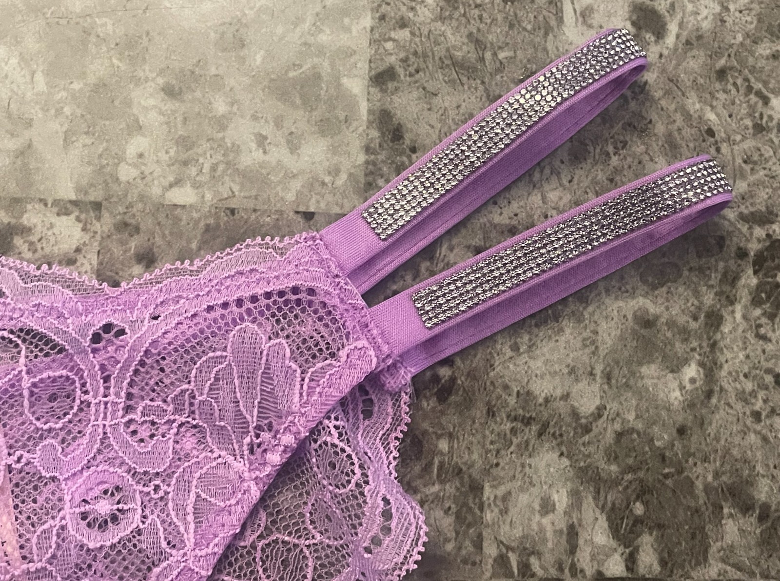 NWT VICTORIA’S SECRET LAVENDER RHINESTONE DOUBLE SHINE STRAP BRAZILIAN PANTIES