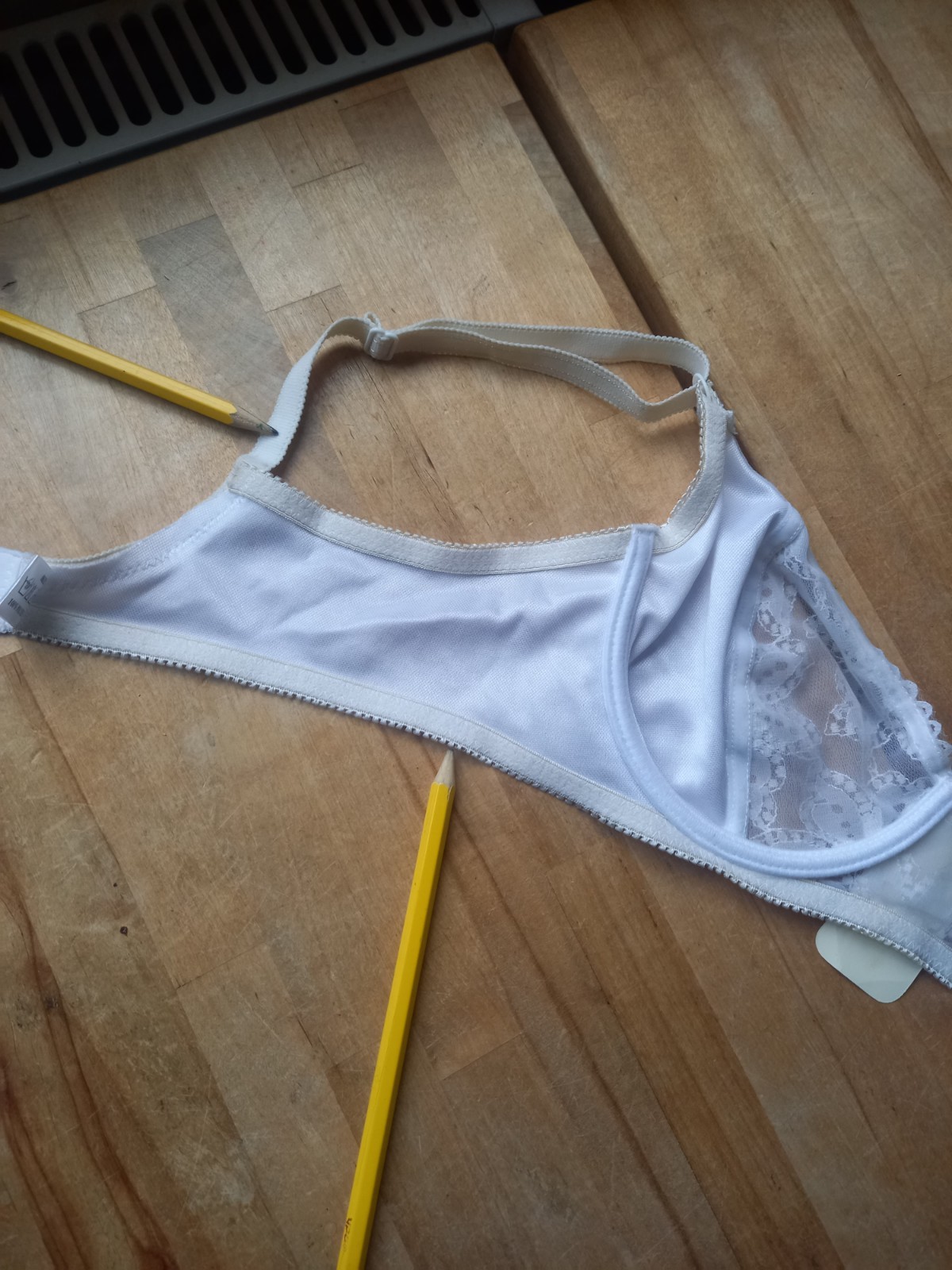 White Bra with Half Lace Cups Underwire Bra 34C BRAND NEW