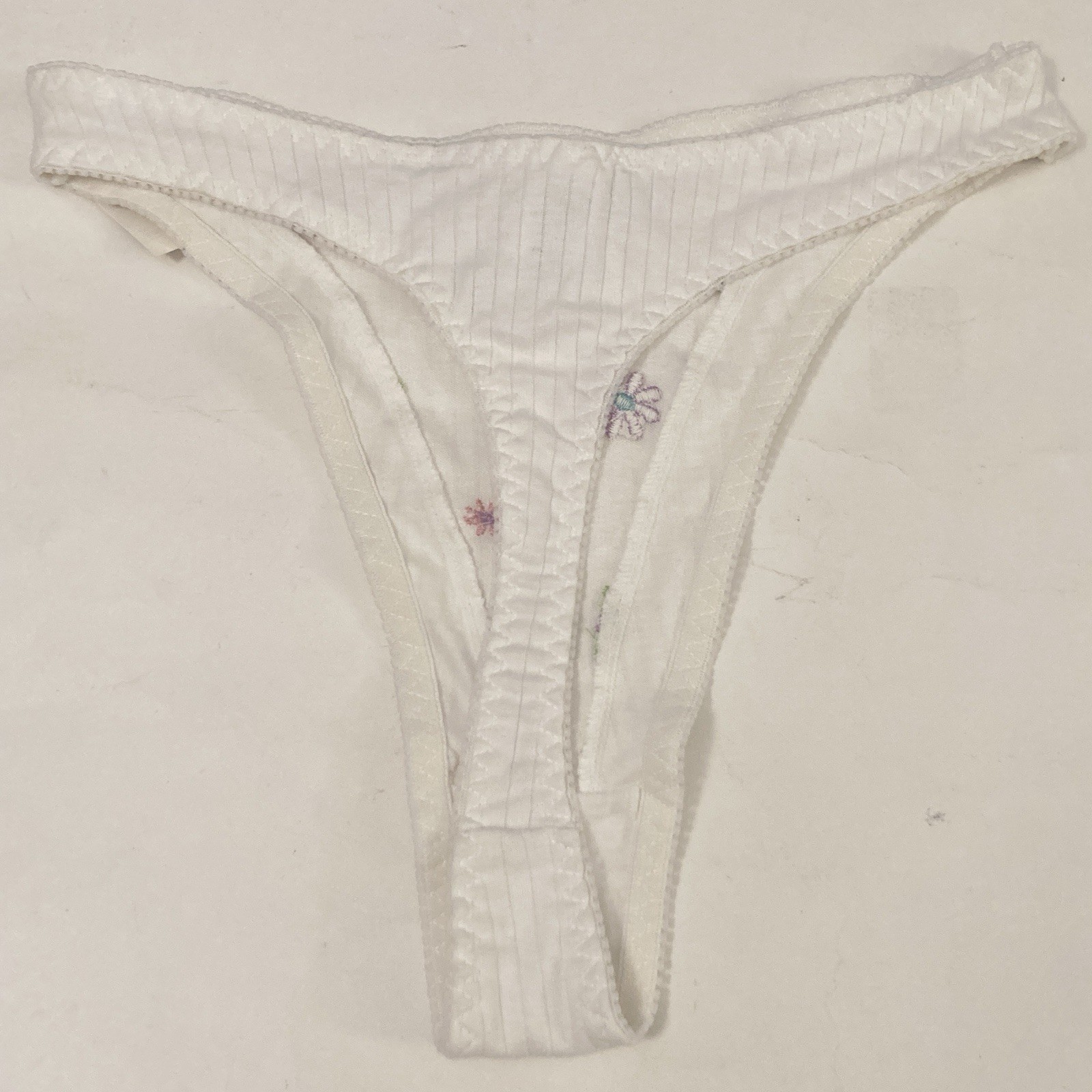 Vintage 90’s Y2K Thong Panties Underwear High Cut Leg Waist Cotton White Flowers
