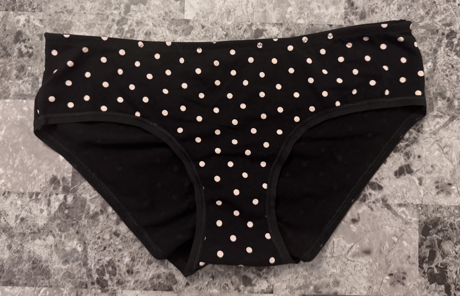 NWT VICTORIA’S SECRET S BLACK IVORY POLKA DOT RUCHED BACK RARE HIPHUGGER PANTIES
