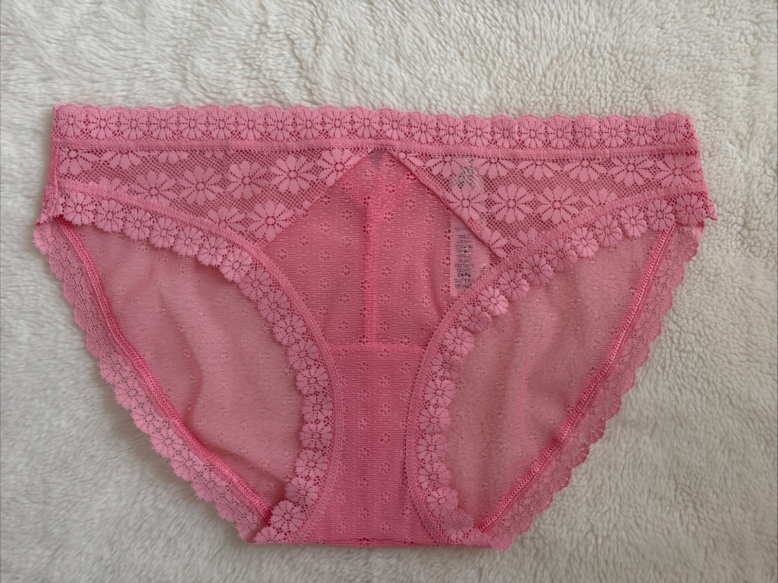 Victoria’s Secret Panties Bikini Panty Daisy Lace Crochet Coral Cut Out Small S