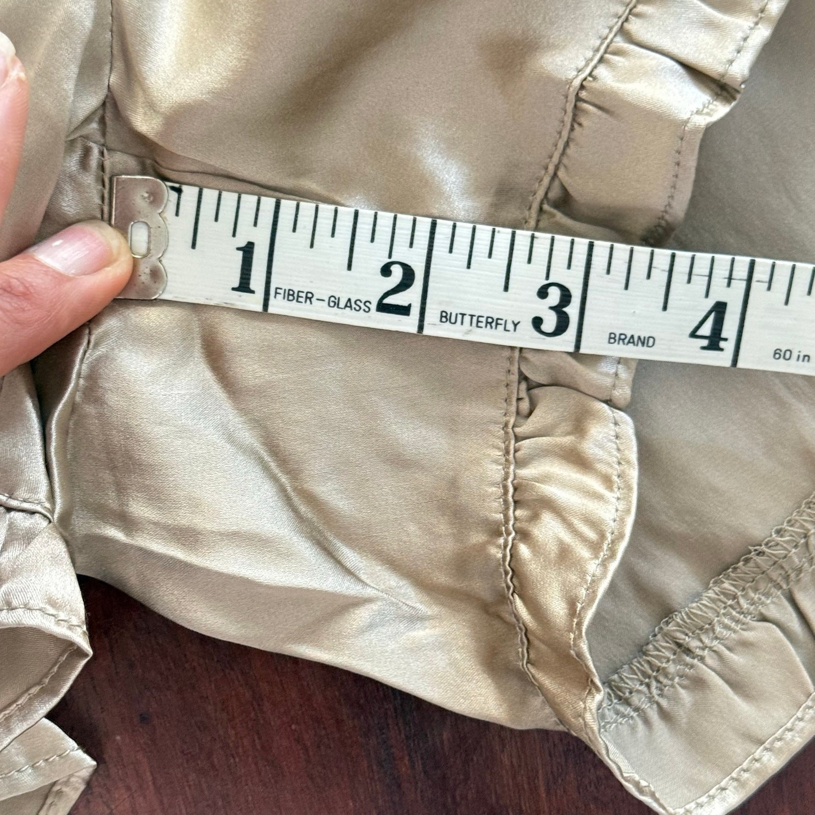 NWT Gold Hawk silk women’s shorts brown sand color size Medium ruffle trim