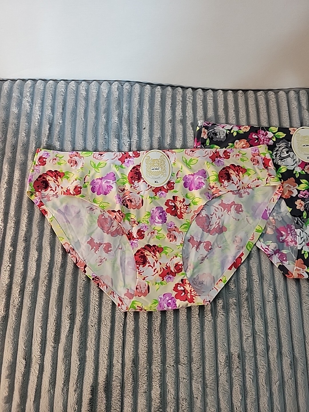 Mopas Floral XL Nylon Spandex Invisible No Show Laser Cut Panty Brief Underwear