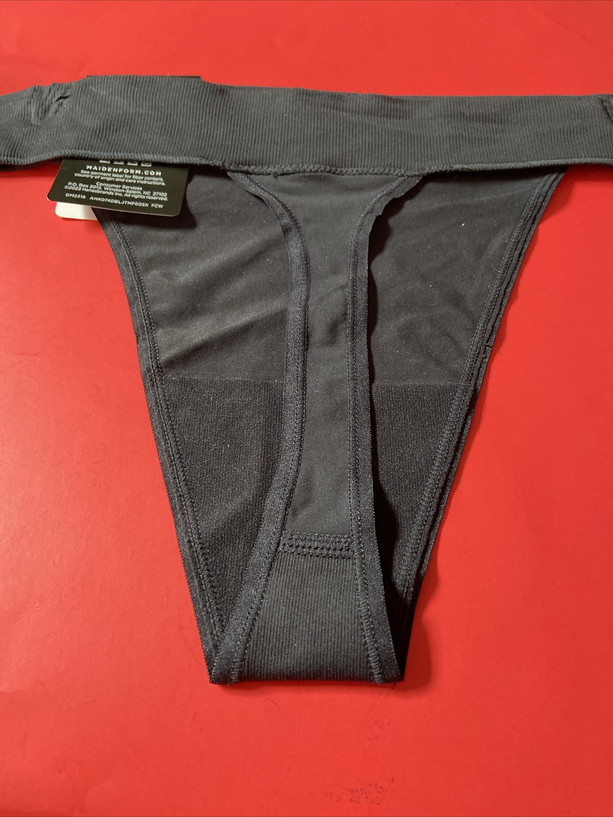 NEW! MAIDENFORM SEXY SEAMLESS BLACK THONG PANTIES/ $13/ Size 8 /X-LARGE/REDUCED!