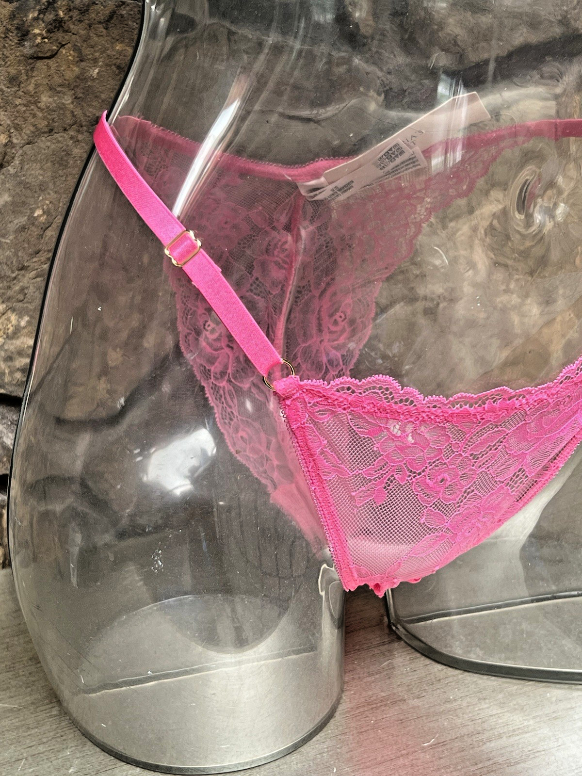 Victoria’s Secret Lace BRAZILIAN Panty Adjustable Waist Sz L PINK NWT$18.95