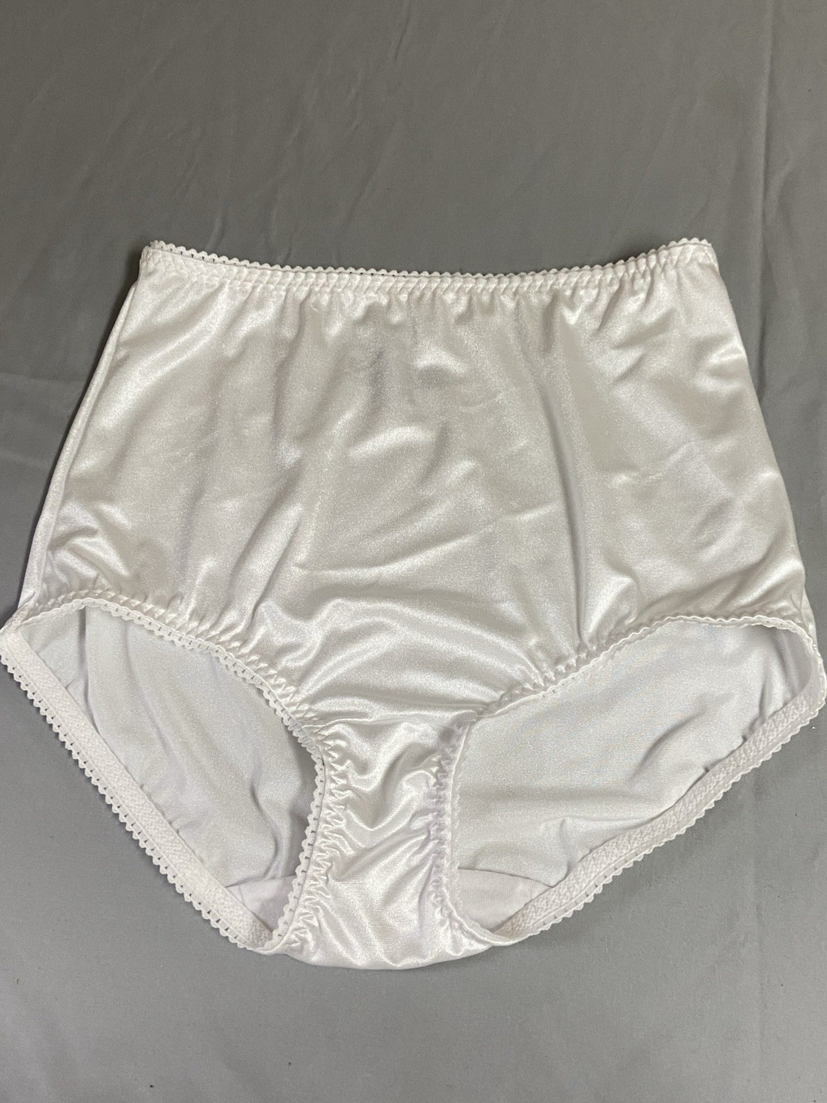 Vanity Fair Undershapers Light Control Satin Nylon Brief Panties Size M White