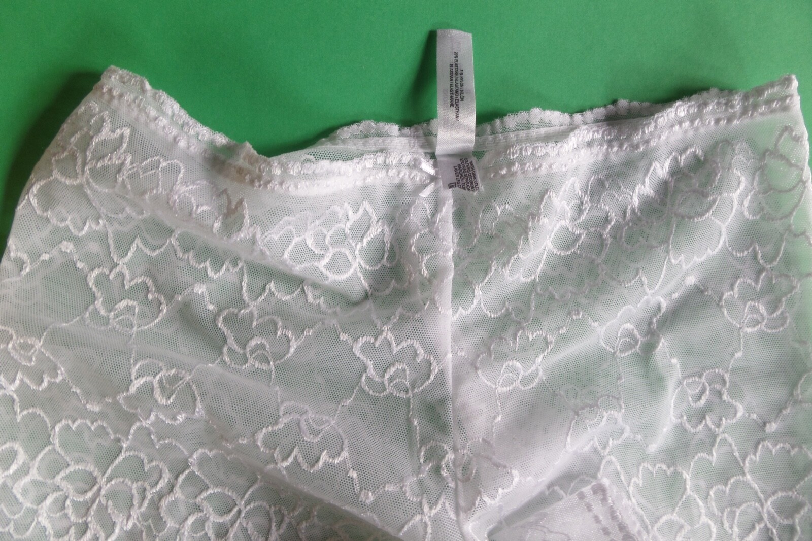 1 Only Knickers White Teens/Adult NEW  size 16-18 Lace Pattern Stretch Material
