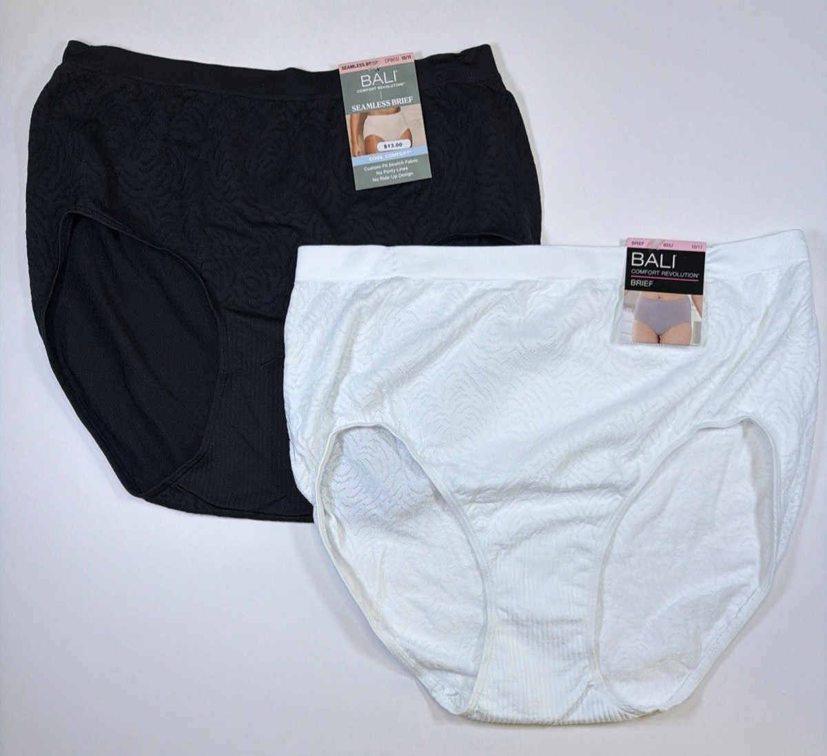 Bali Comfort Revolution Brief Style 803J 2 Pair Women’s 10/11 White Black NEW