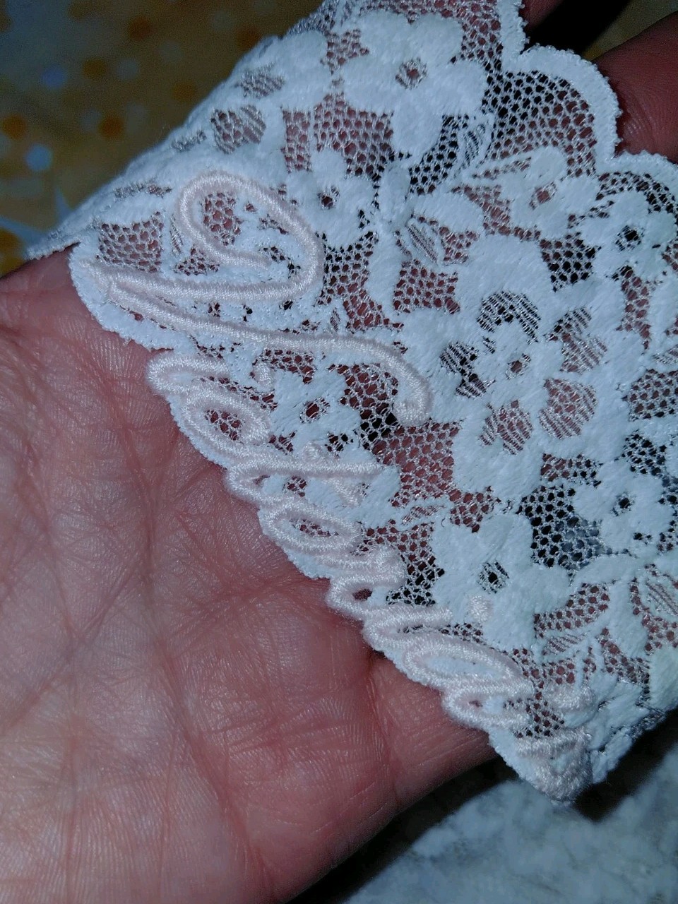 NeW Vs Floral Lace Embroidered Logo thong Panty Size Medium