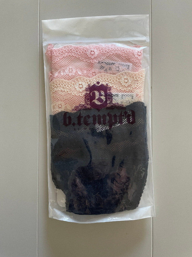 NEW b.temptd by Wacoal lace kiss thong, pack of 3, size XL, $33, new in package
