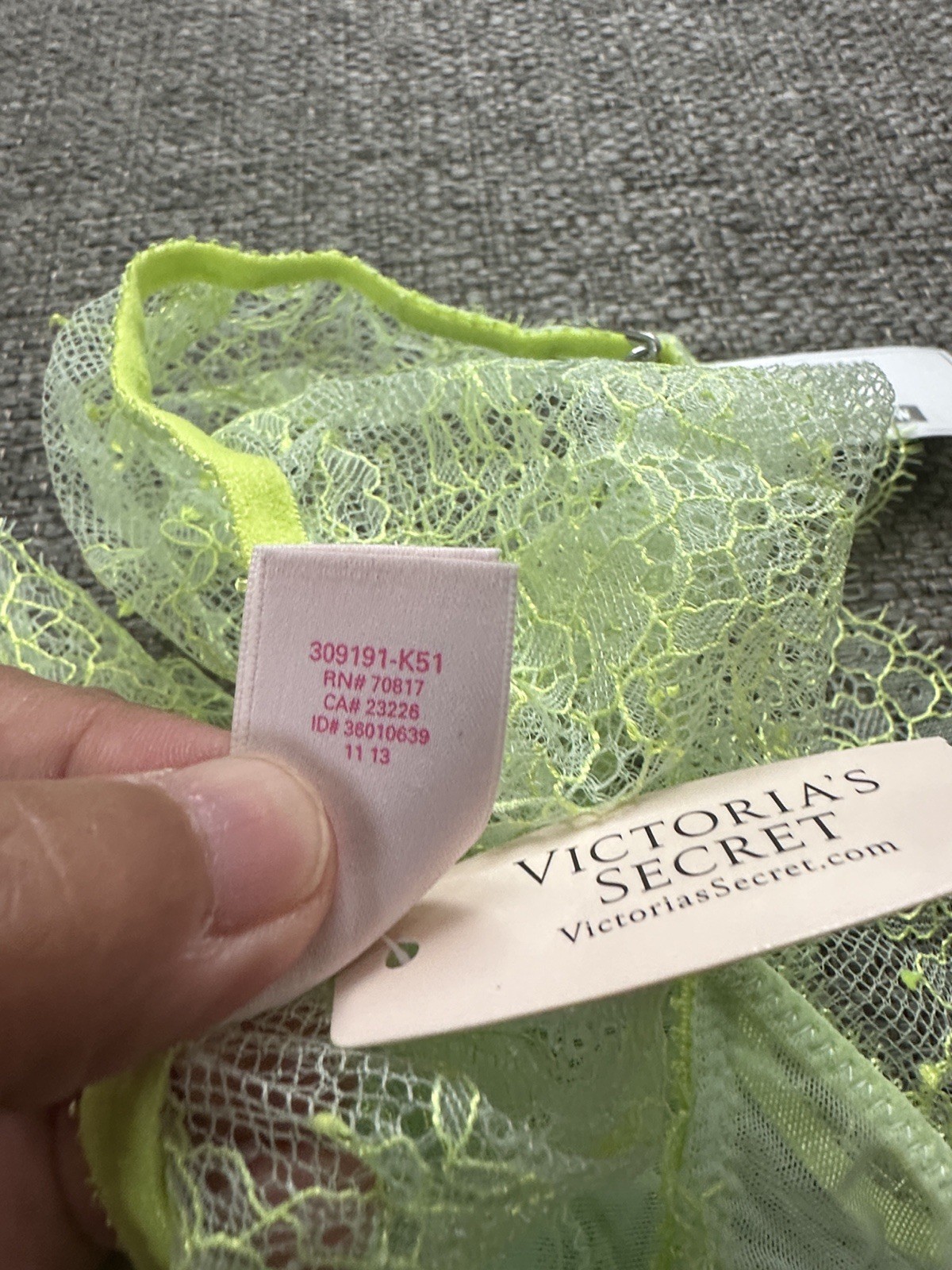 2013 Limited Edition Fashion Show Victoria’s Secret Low Rise Cheekini Medium NWT