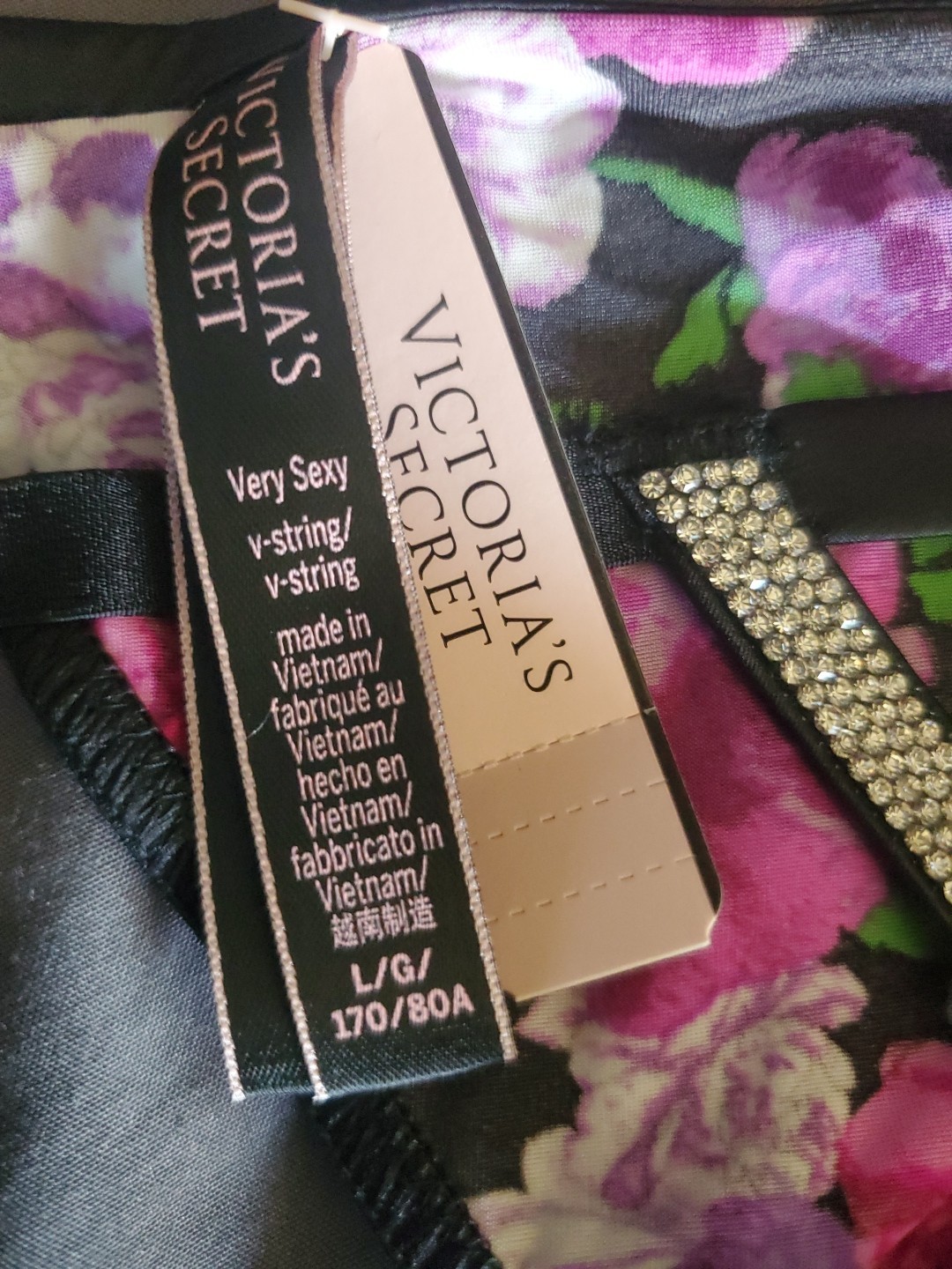 Victoria’s Secret Very Sexy Bombshell Shine V- String Panty S Purple Floral