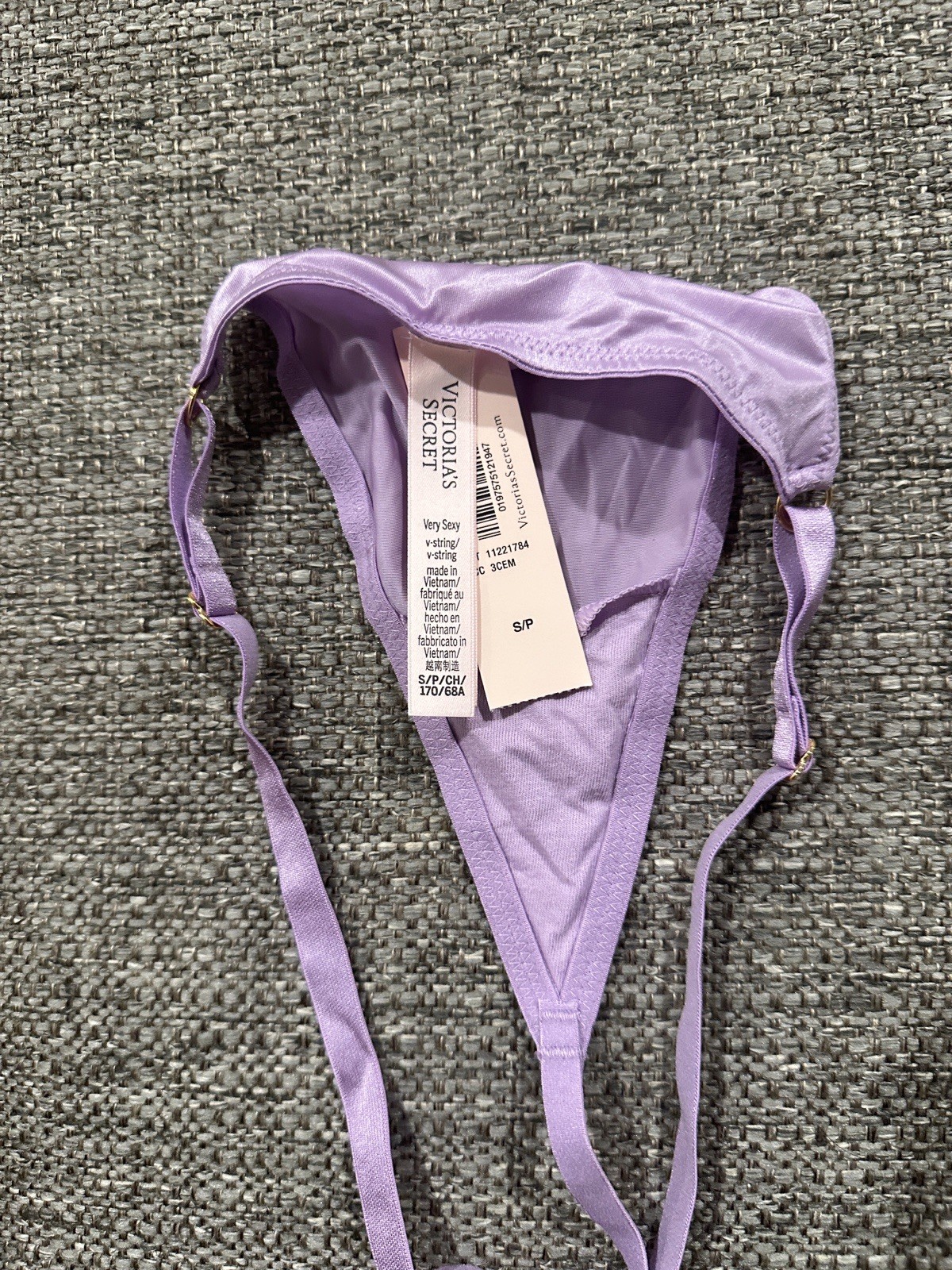 Victoria’s Secret Very Sexy V-string Satin Lilac Panty Small NWT