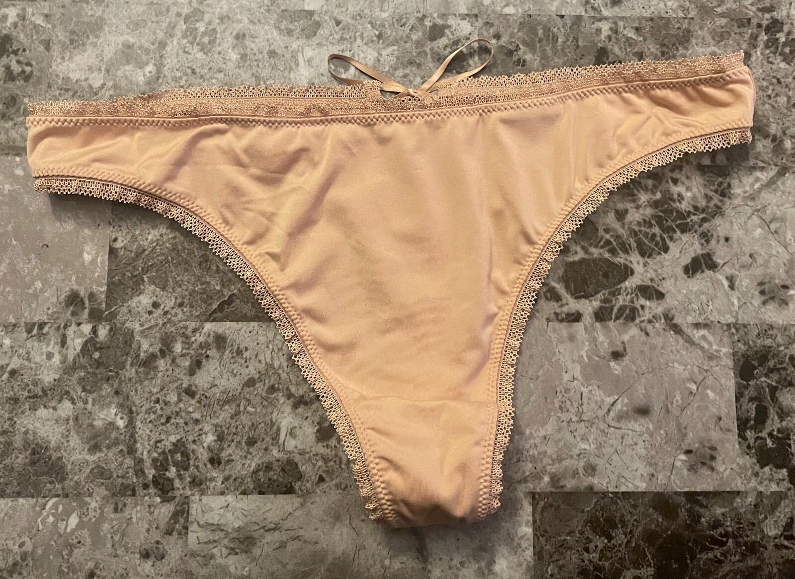 VICTORIA’S SECRET SEXY LITTLE THINGS L BEIGE LACE UP VINTAGE RARE THONG PANTIES