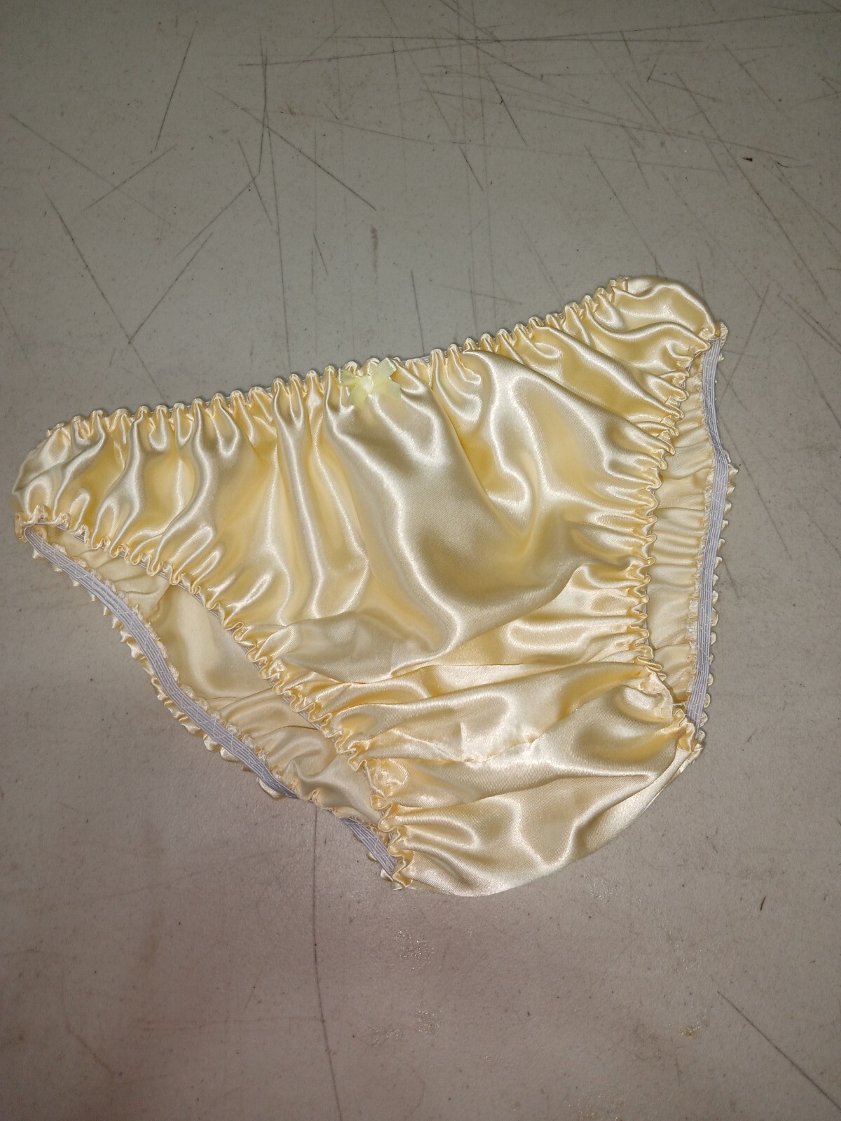 FABULOUS BEAUTIFUL HANDMADE UNISEX IVORY SILKY SATIN BIKINI PANTIES