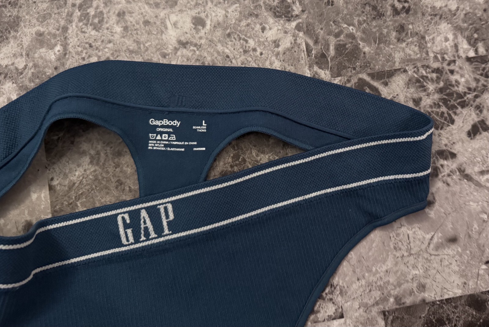 GAP BODY L TURQUOISE BLUE RIBBED STRIPE LOGO WAISTBAND SEAMLESS THONG PANTIES