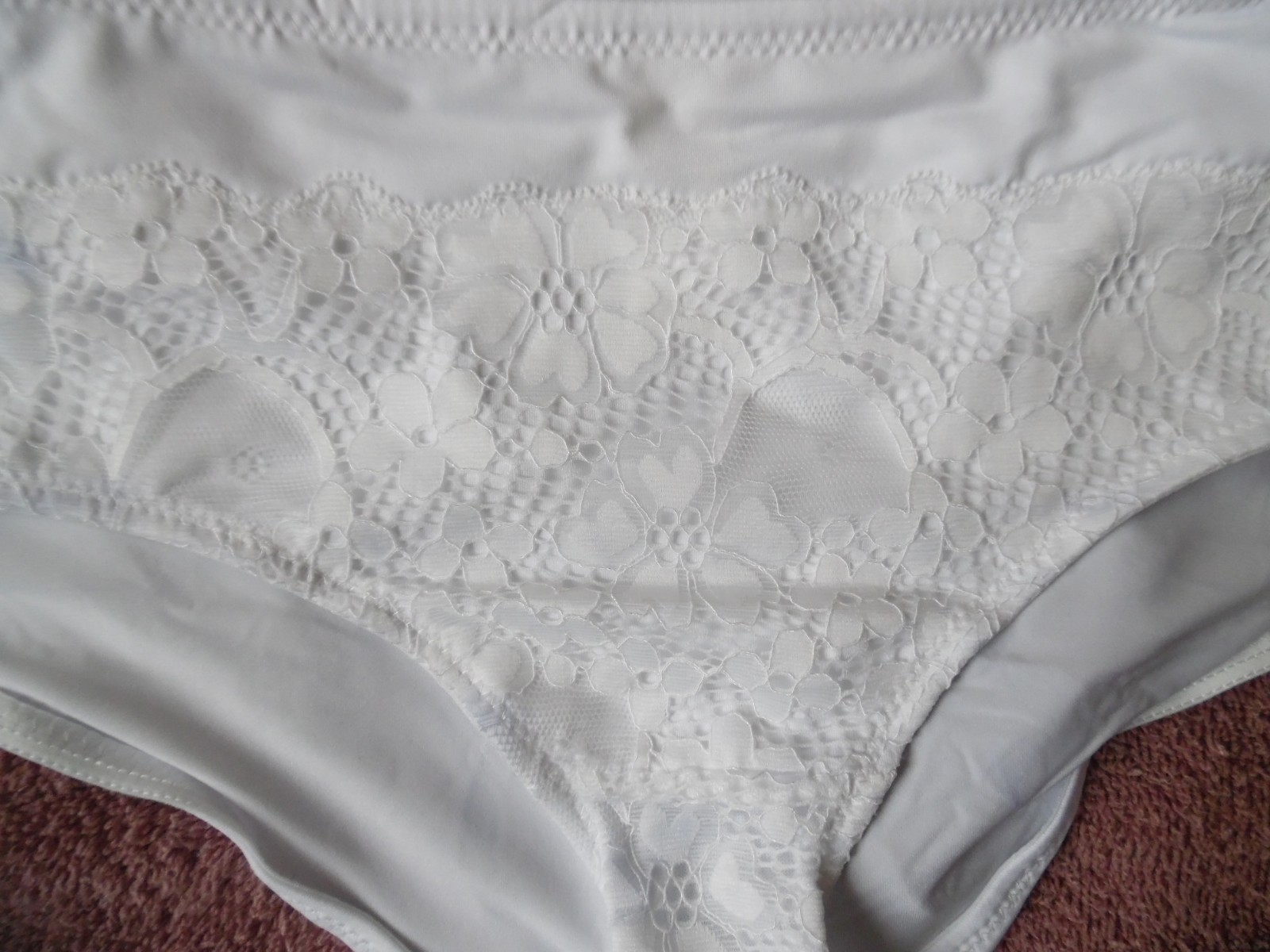 TWO NYLON SPANDEX JESSICA SIMPSON HIPSTER PANTIES 1-BLACK,1-WHITE LARGE L