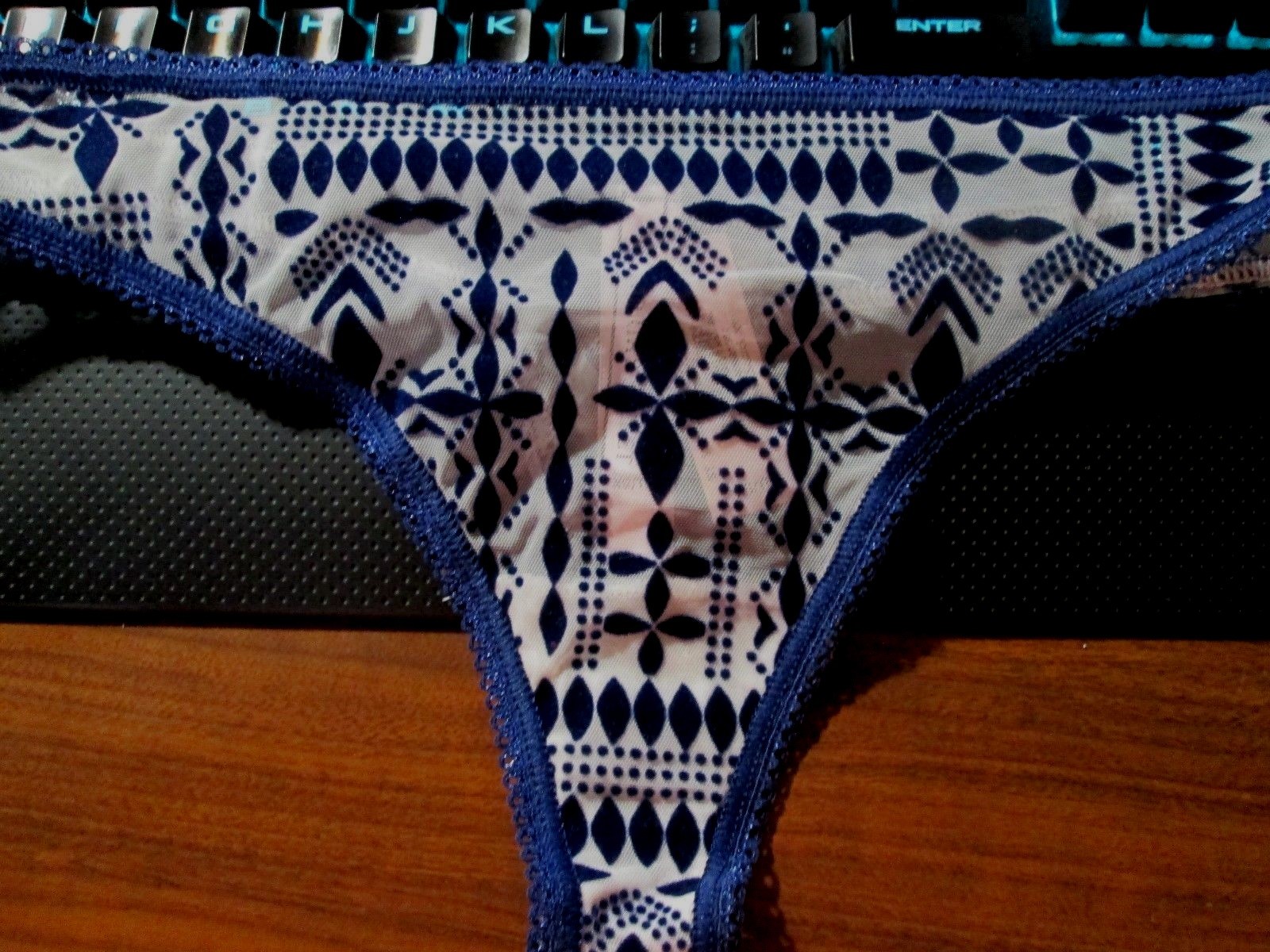 New w/Tag Victoria’s Secret💲Discounts on 2+💲Pick a Thong💗XS,S,M,L,XL,XXL💗