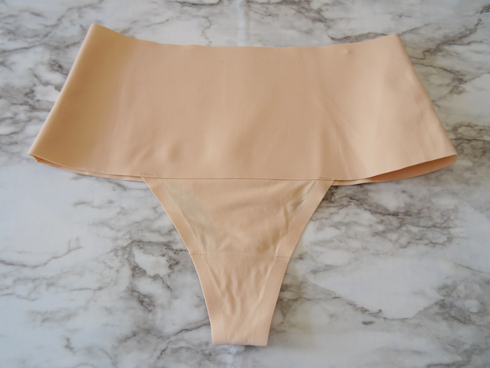 Spanx 0115# Undie Tectable Thong 1-Pack Panties US Size S