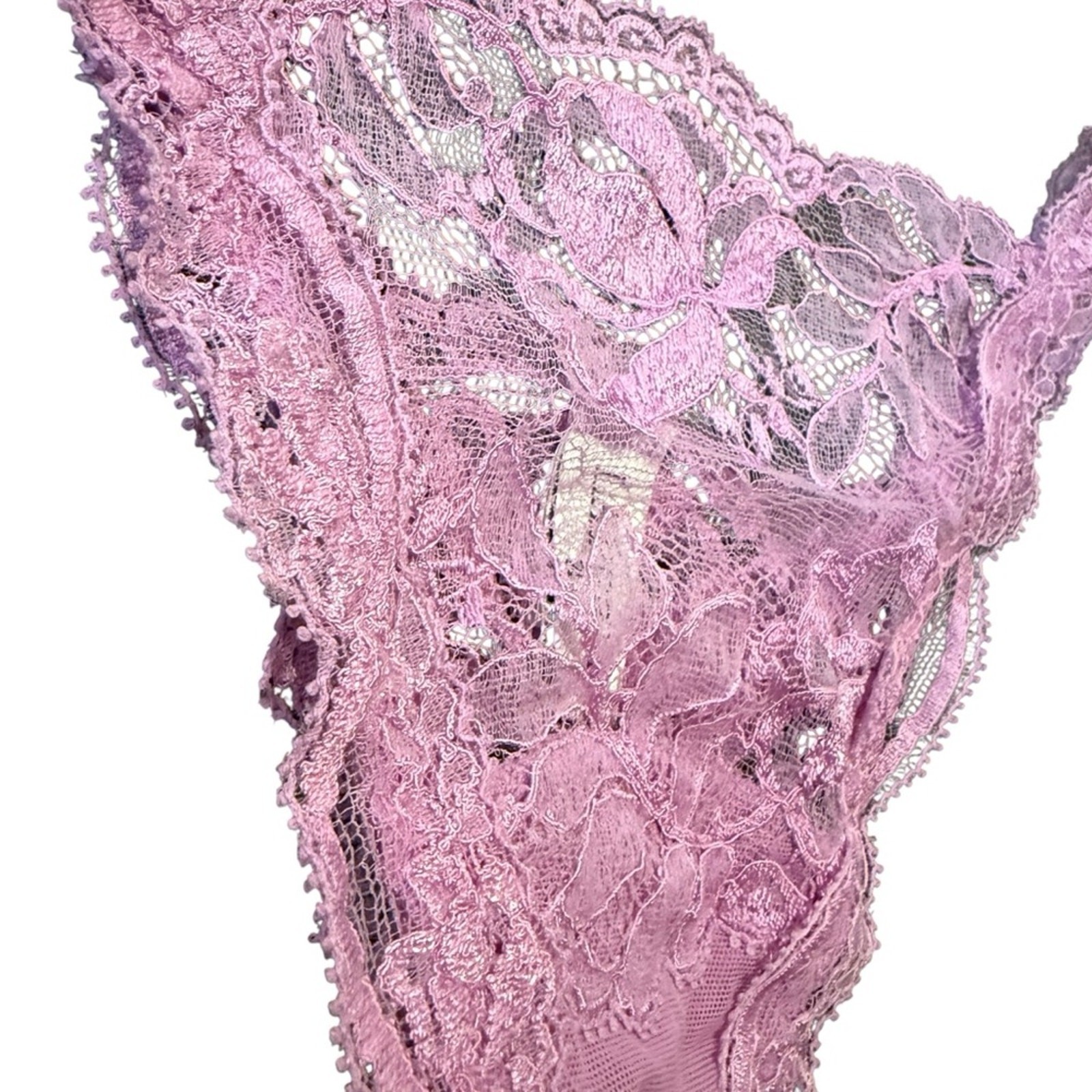 La Perla size 2 US 8 lavender lace thong designer lingerie coquette high v waist